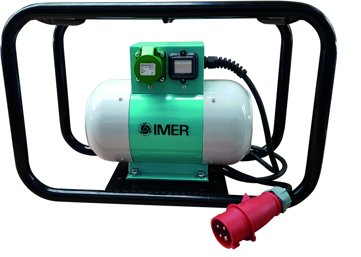 Convertisseur HF triphasé à protection thermique NW0582F - 1 kVA - 14 A - 1 prise - 22 kg - IMER FRANCE